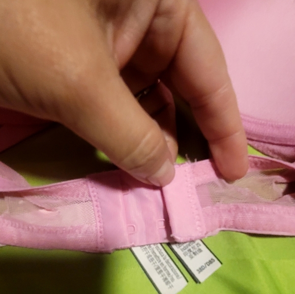 VICTORIA SECRET Elegant Pink Lace bra 38D - Picture 6 of 8